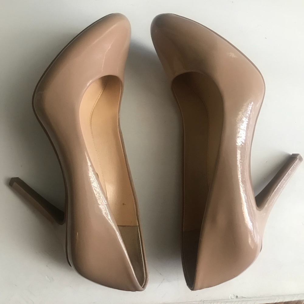 Jessica Simpson Nude pumps